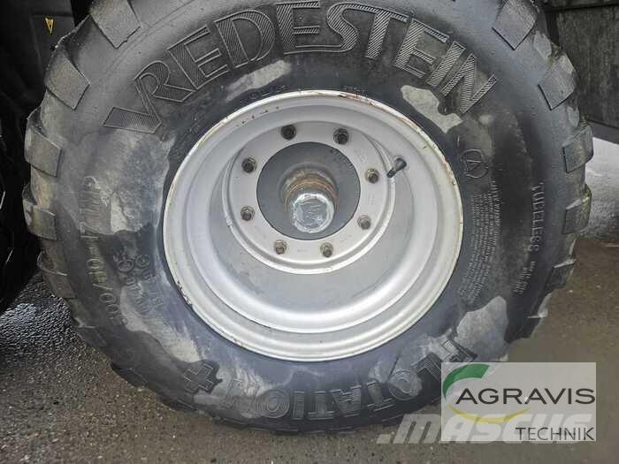 CLAAS QUANTUM 3500 P Atrelados auto-carregadores