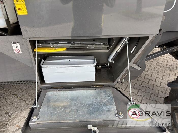 CLAAS TRION 660 Ceifeiras debulhadoras