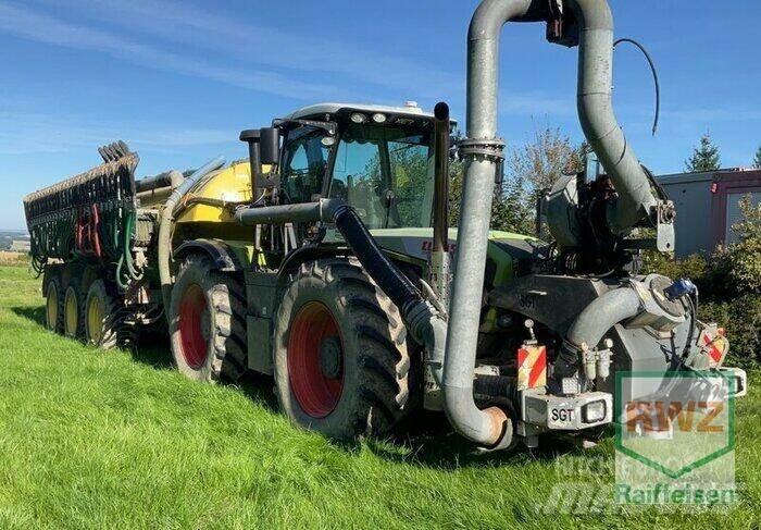 CLAAS XERION 3800 TRAC Espalhadores de estrume