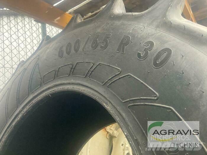 Continental 650/65 R30 Pneus Agrícolas