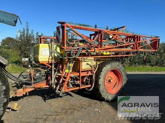 Douven GP4 Pulverizadores rebocados