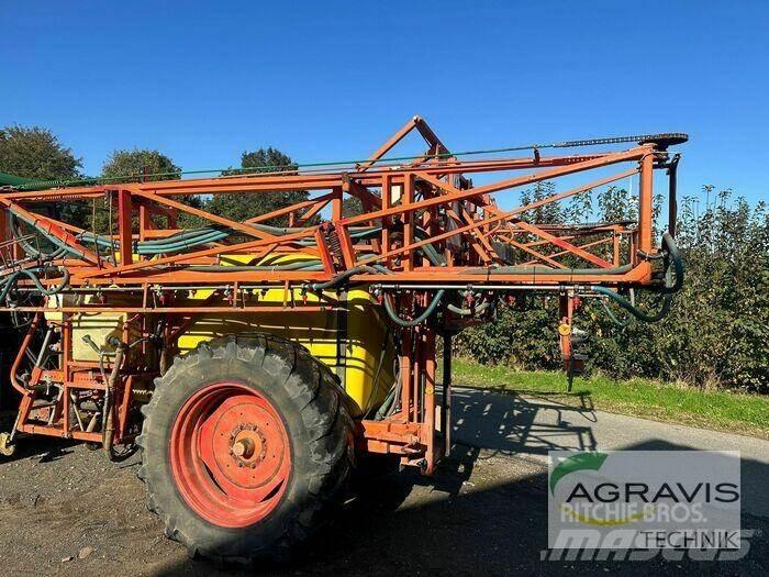 Douven GP4 Pulverizadores rebocados