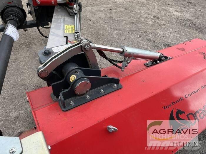 Dragone COBRA 240 Gadanheiras e cortadores de folhas para pastos