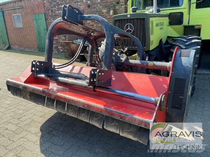 Dragone VP 220 Gadanheiras e cortadores de folhas para pastos