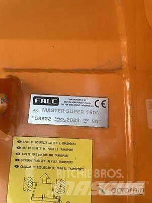 Falc MASTER SUPER 1600 Gadanheiras e cortadores de folhas para pastos
