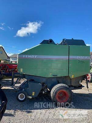 Fendt 2900V Enfardadeira de rolos