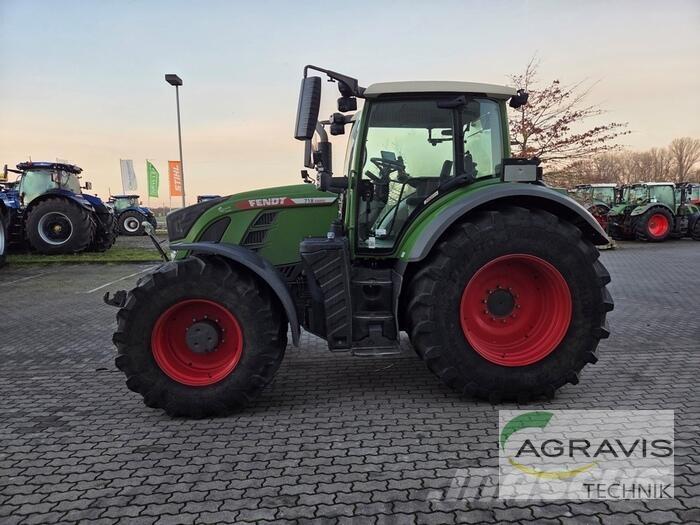 Fendt 718 VARIO GEN-6 Tratores Agrícolas usados