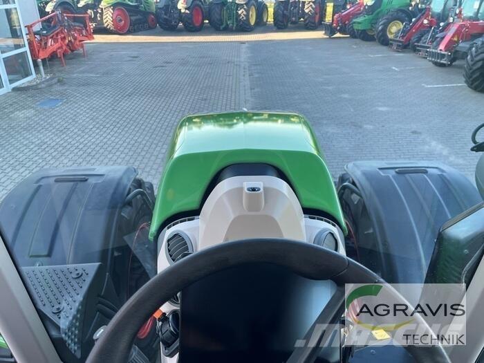 Fendt 724 VARIO GEN-6 Tratores Agrícolas usados