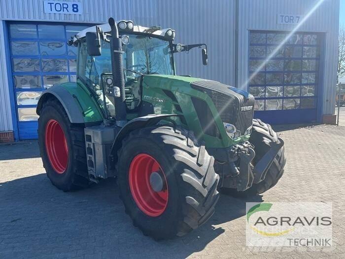 Fendt 824 VARIO SCR Tratores Agrícolas usados