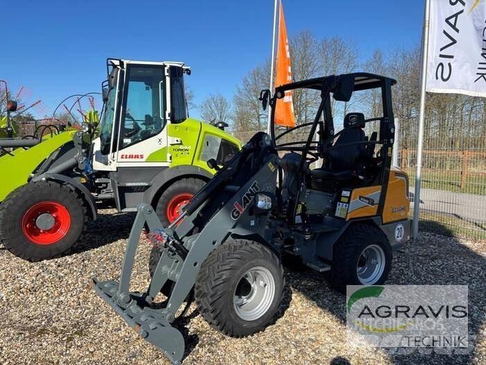 GiANT G2300 HD Carregadeiras de rodas