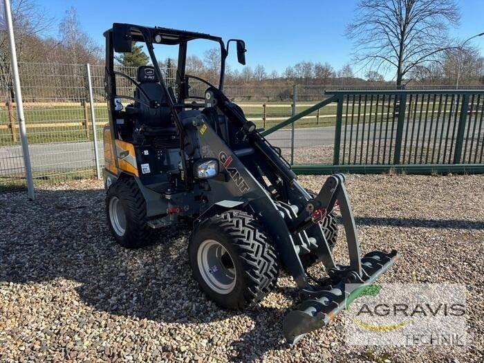 GiANT G2300 HD Carregadeiras de rodas