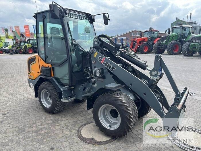 GiANT G2700 E Carregadeiras de rodas
