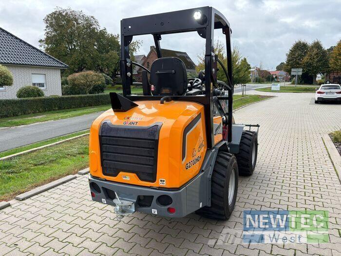 GiANT G2700 HD+ Carregadeiras de rodas