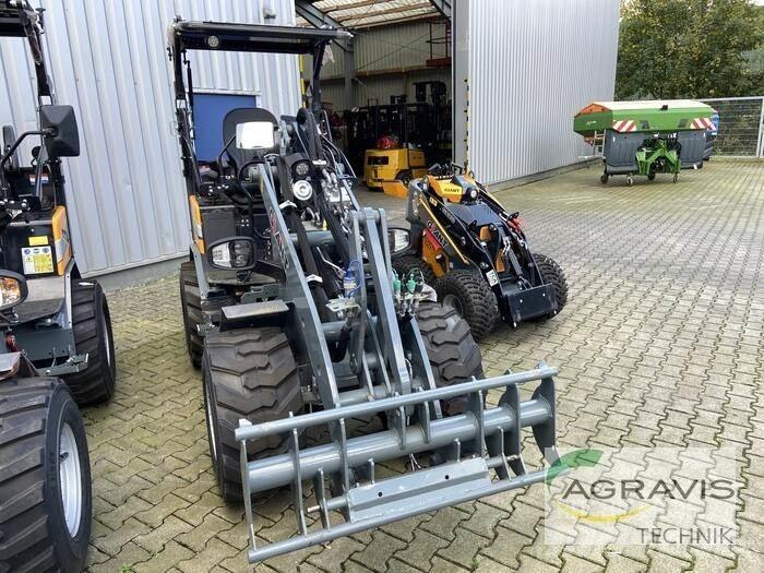 GiANT G2700E Construção - Outros
