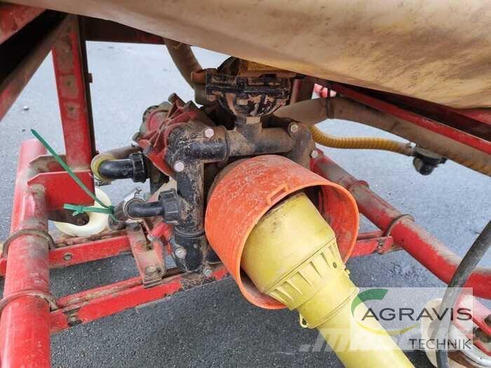 Holder F 815 HM Pulverizadores rebocados