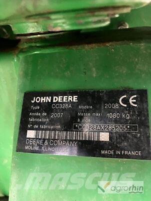 John Deere 328 A Gadanheiras