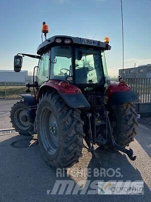 Massey Ferguson 5713S Tratores Agrícolas usados