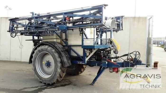 RTS 30/24 Pulverizadores rebocados