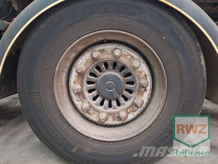 Schmitz  Outros reboques agricolas