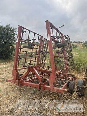  Urga 6.1 Perfuradoras combinadas