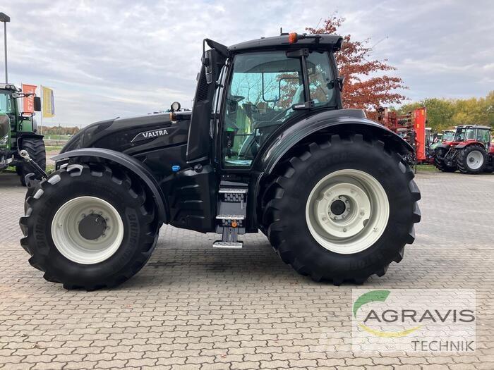 Valtra T 235 D Tratores Agrícolas usados