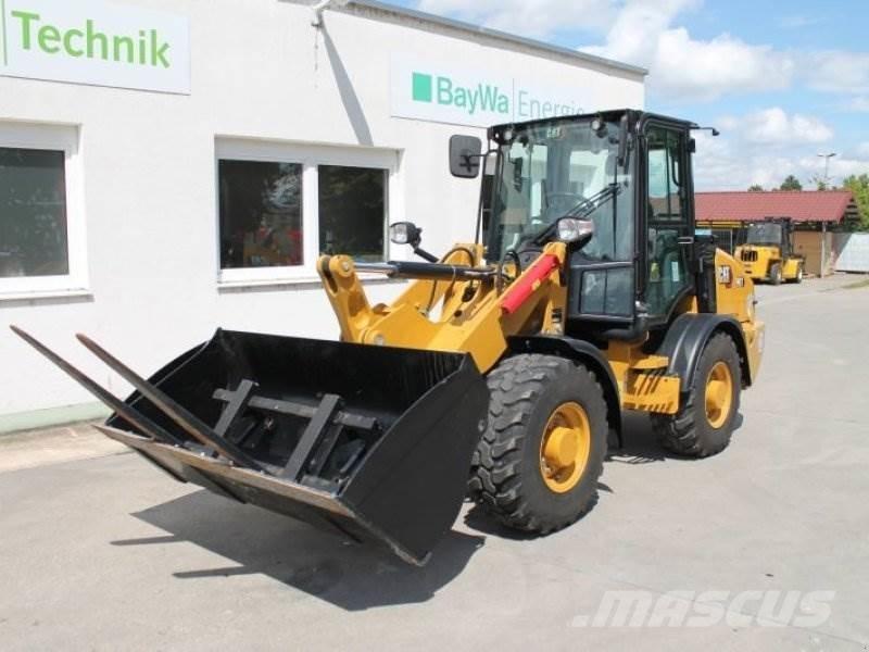 CAT 907 Carregadeiras de rodas