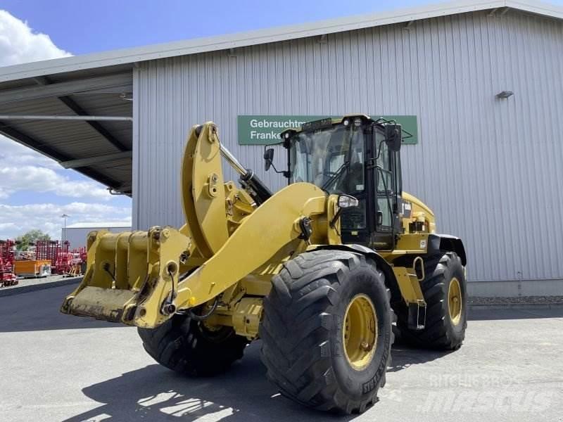 CAT 938M Carregadeiras de rodas