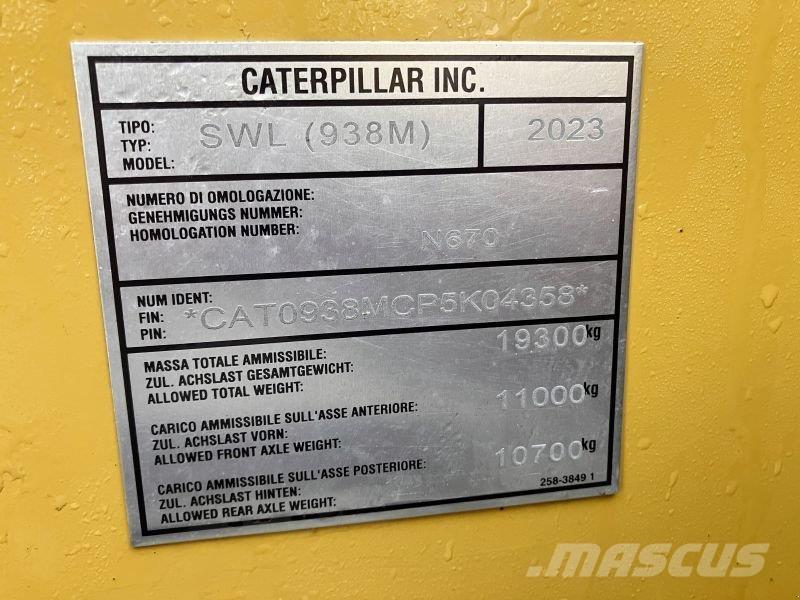 CAT 938M Carregadeiras de rodas