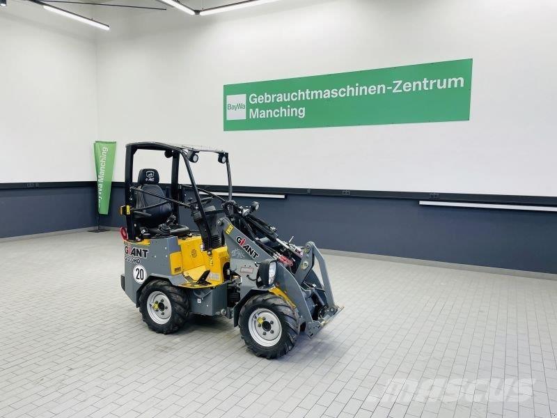 GiANT G1200 HD Minicarregadeiras