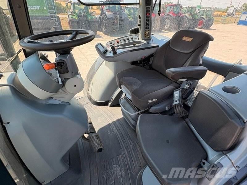 Valtra S274 Tratores Agrícolas usados