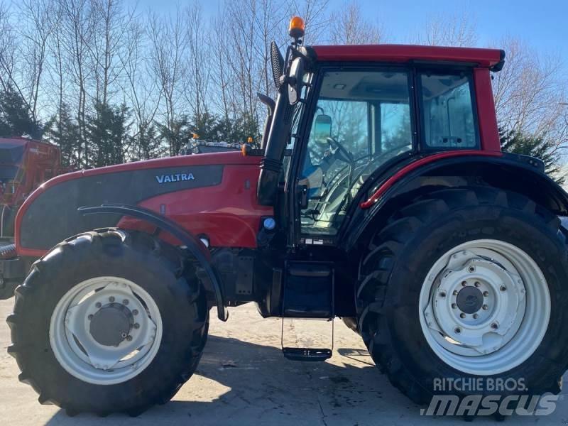 Valtra T153 H Tratores Agrícolas usados