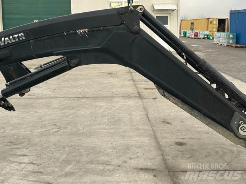 Valtra T234 A Tratores Agrícolas usados