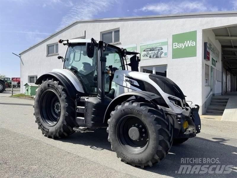 Valtra T235D Tratores Agrícolas usados