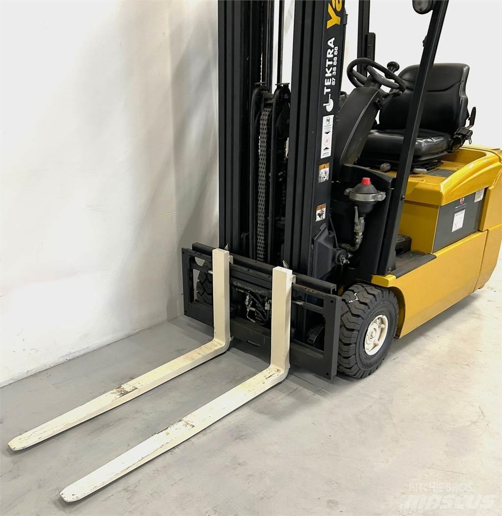 Yale ERP16ATF AC (SWB) Empilhadores eléctricos