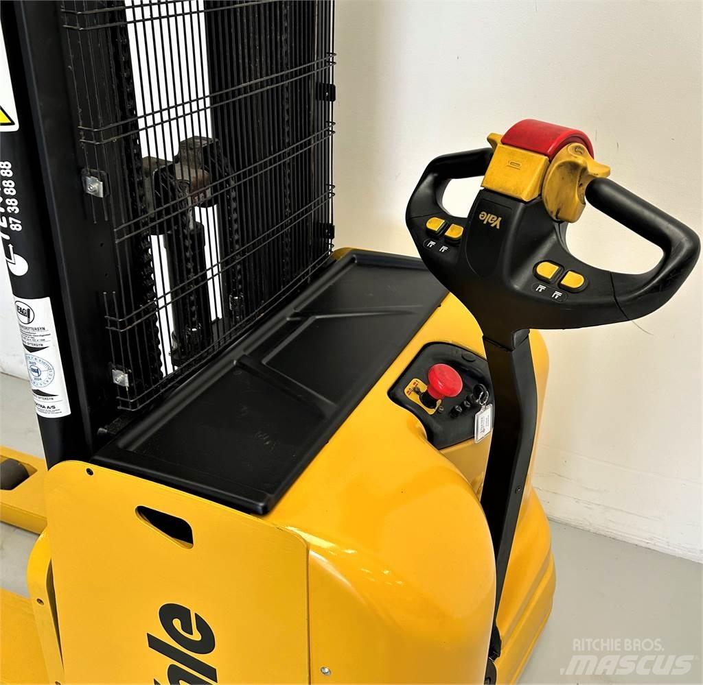 Yale MS12 Empilhador para operador externo