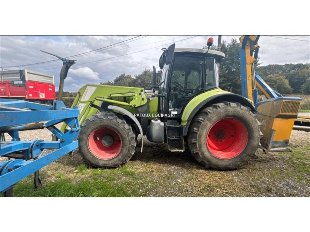 CLAAS ARION640 Tratores Agrícolas usados