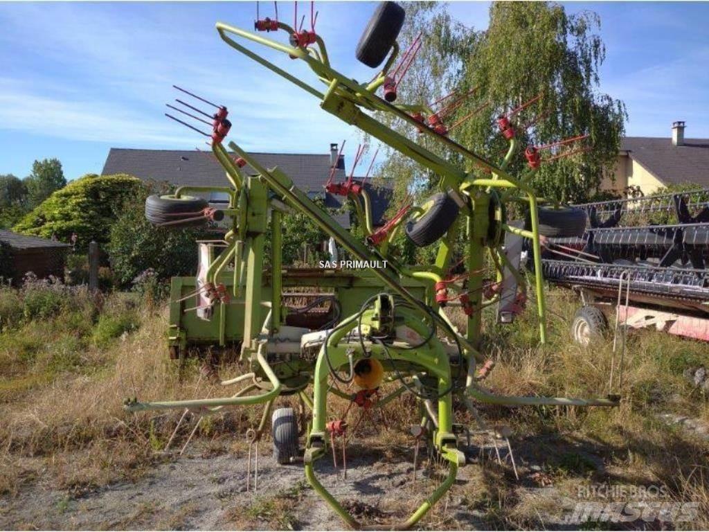 CLAAS VOLTO 770 Ancinho virador