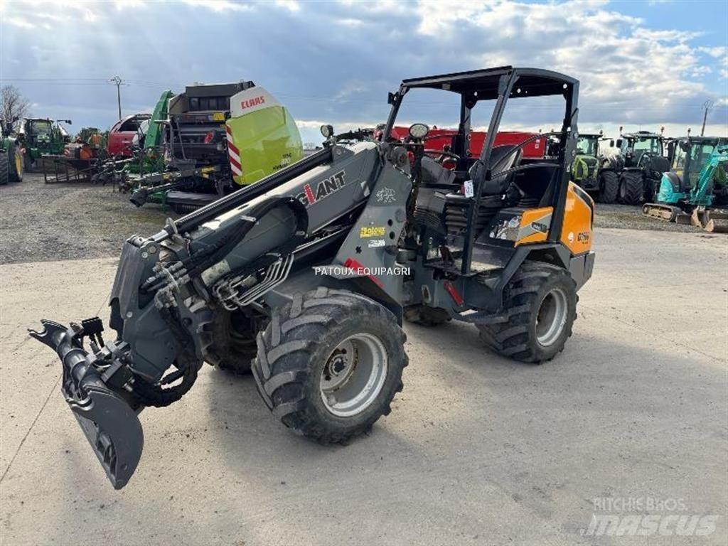 GiANT G3500 Mini carregadoras