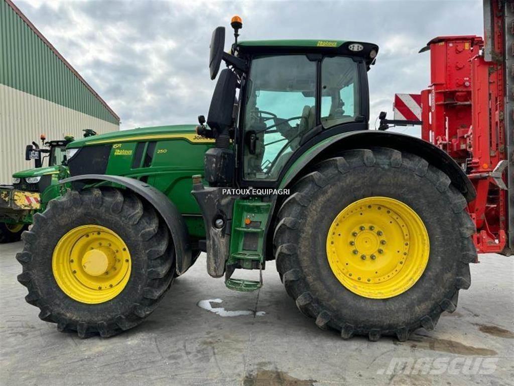 John Deere 6R250 Tratores Agrícolas usados