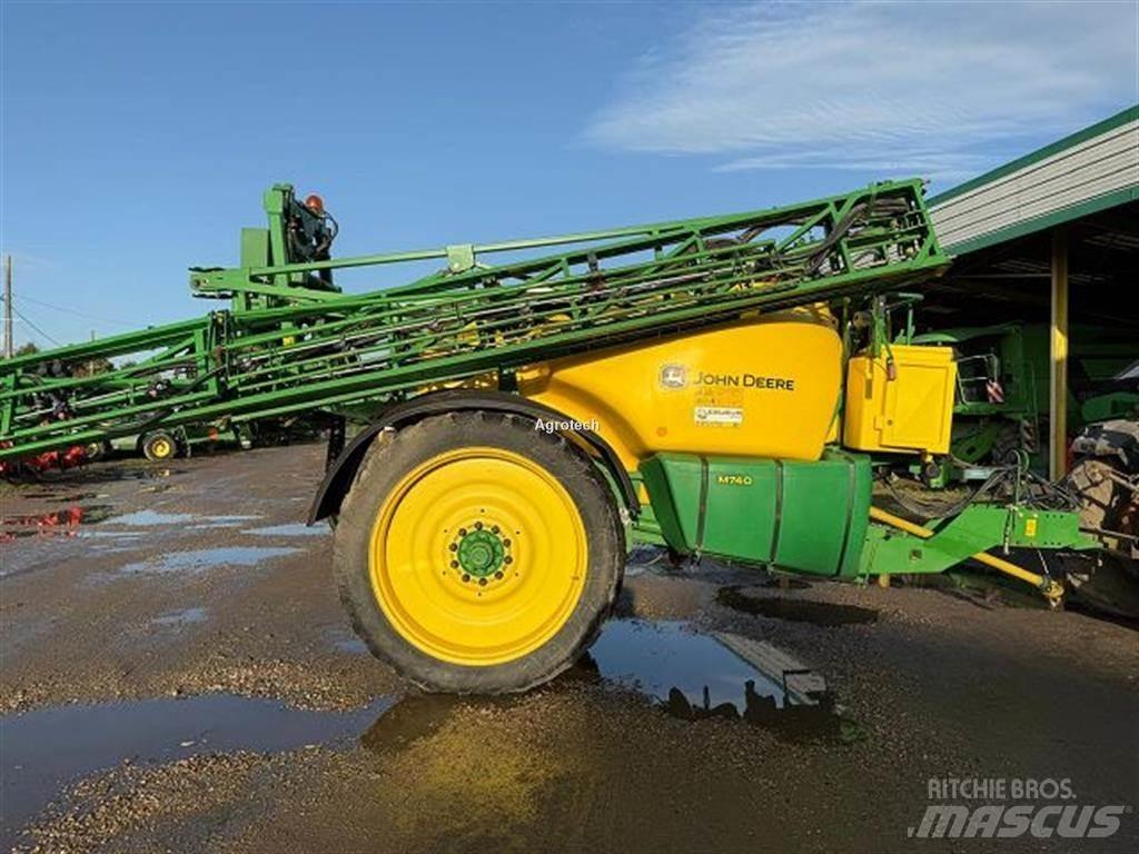 John Deere M740 Pulverizadores rebocados