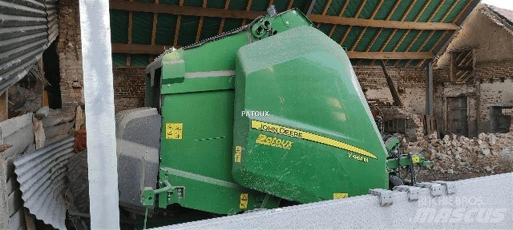 John Deere V461M Enfardadeira de rolos