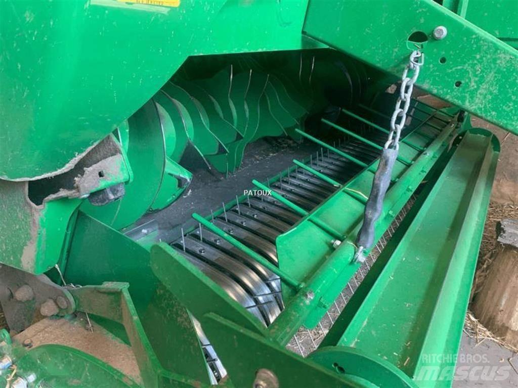 John Deere V461M Enfardadeira de rolos