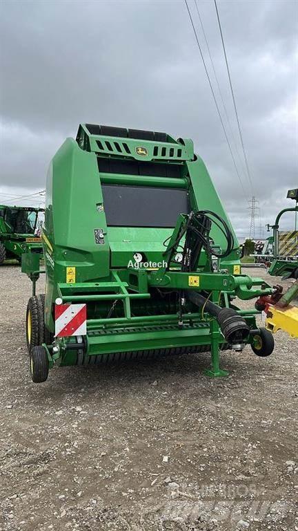 John Deere V461M Enfardadeira de rolos