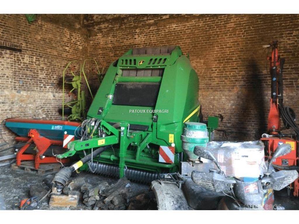John Deere V461M Enfardadeira de rolos