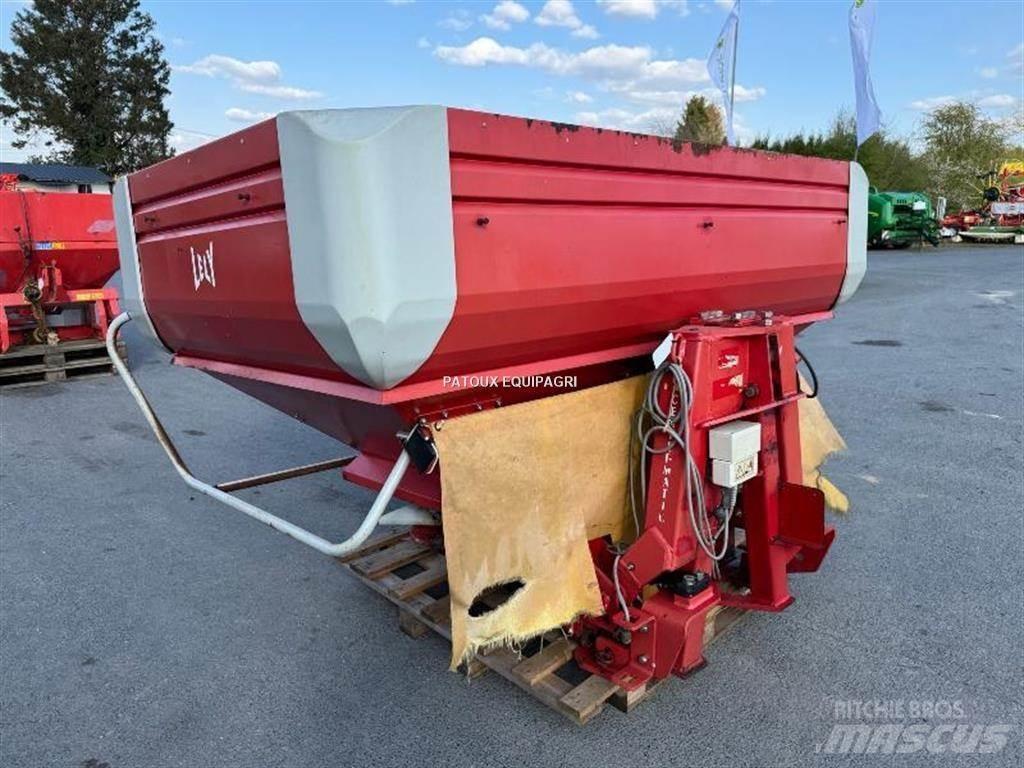 Lely CENTERLINER Espalhadores de minério