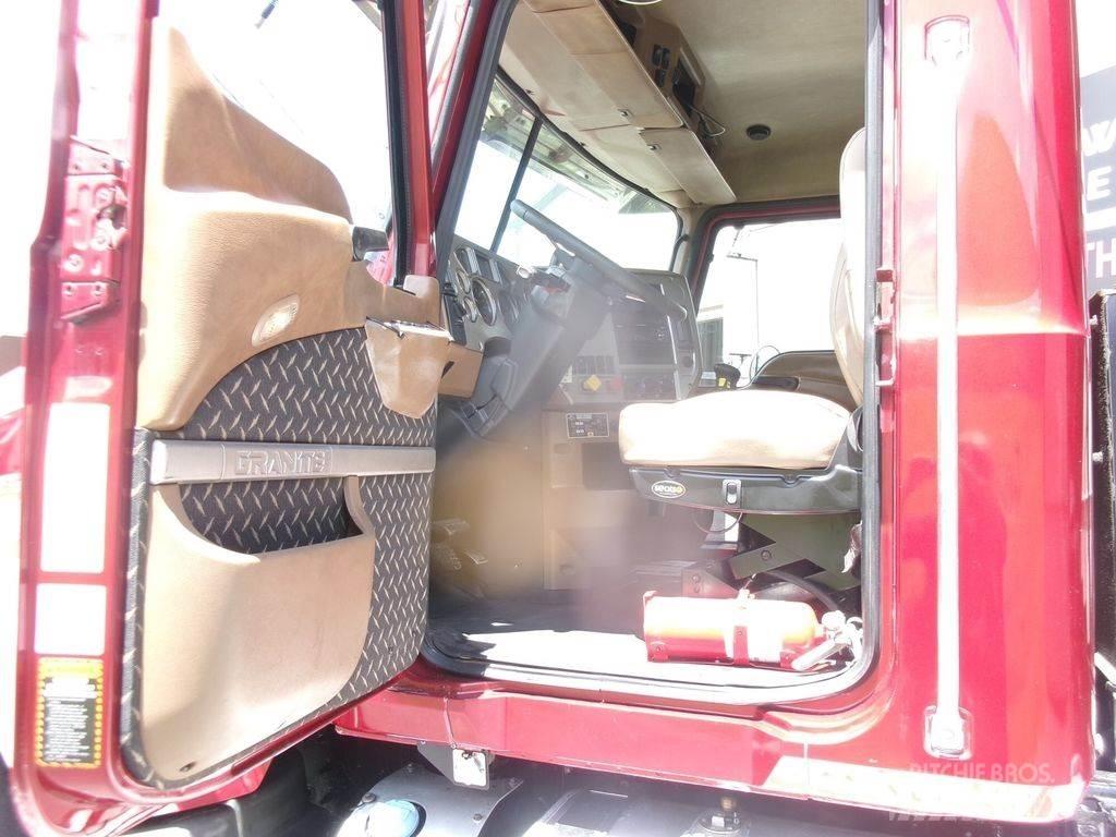 Mack GU 713 Camiões basculantes