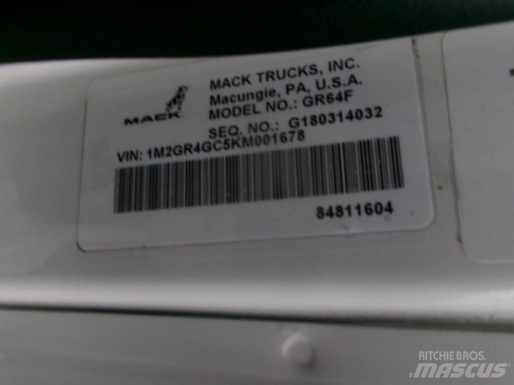 Mack GU713 Camiões basculantes