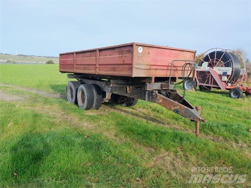  - - - Reboques Agrícolas basculantes