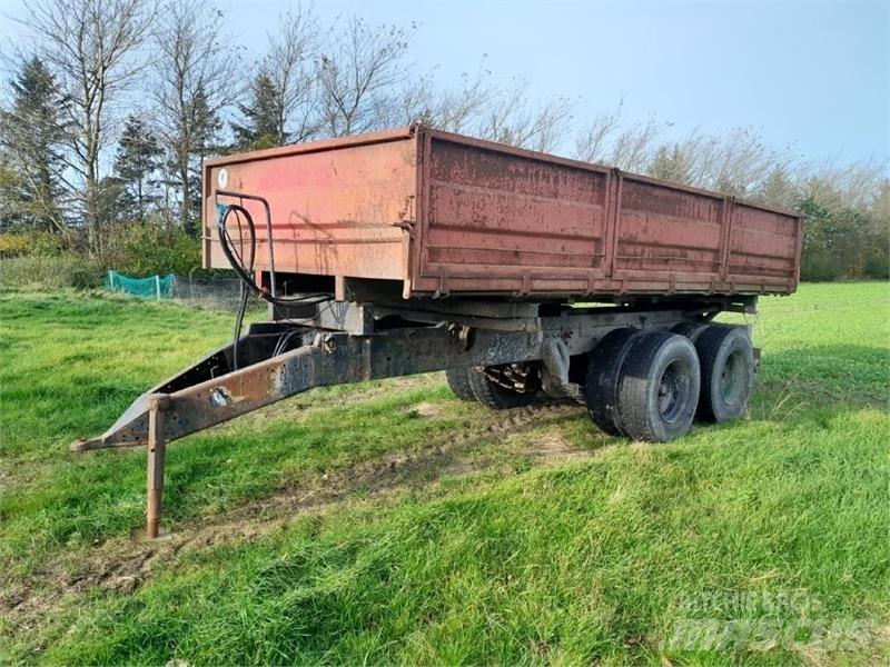 - - - Reboques Agrícolas basculantes