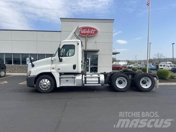 Freightliner CASCADIA 116 Cavalos Mecânicos